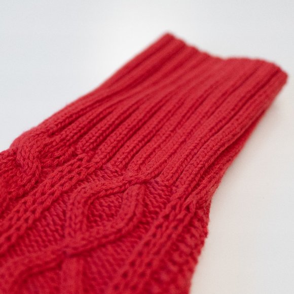 GAP Red Cable Knit Sweater - Picture 13 of 16